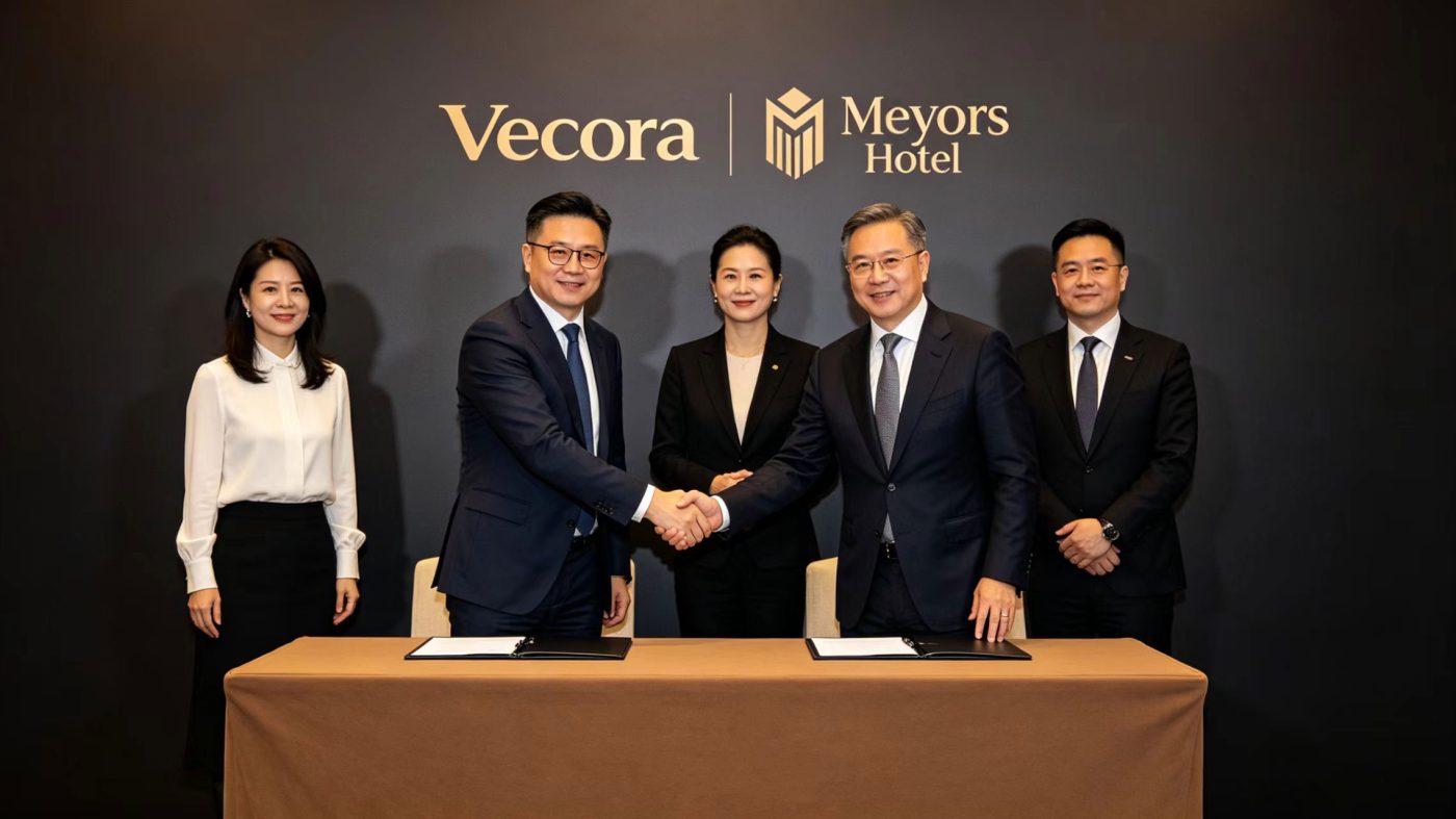 Vecora đã chính thức ký kết hợp tác với khách sạn bốn sao Meyors.